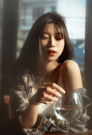 2025新澳精准资料免费09提供下载_检查库存真伪