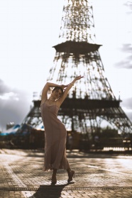 2025天天开彩资料大全图——不被流量号误导