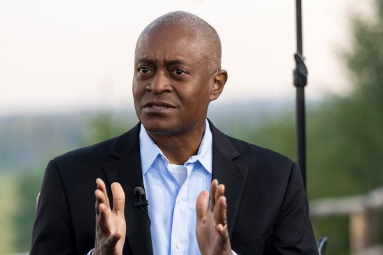 美联储博斯蒂克：强调通胀担忧 预计今年将降息一次