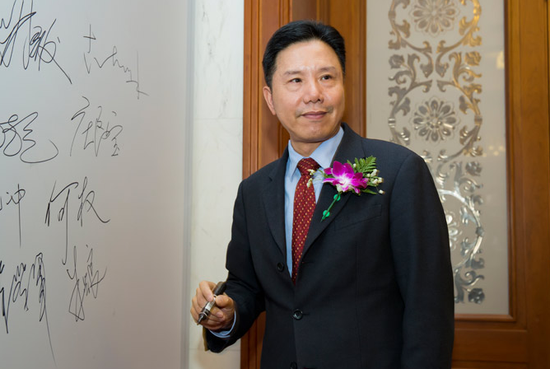 新手交易如何控制仓位风险？